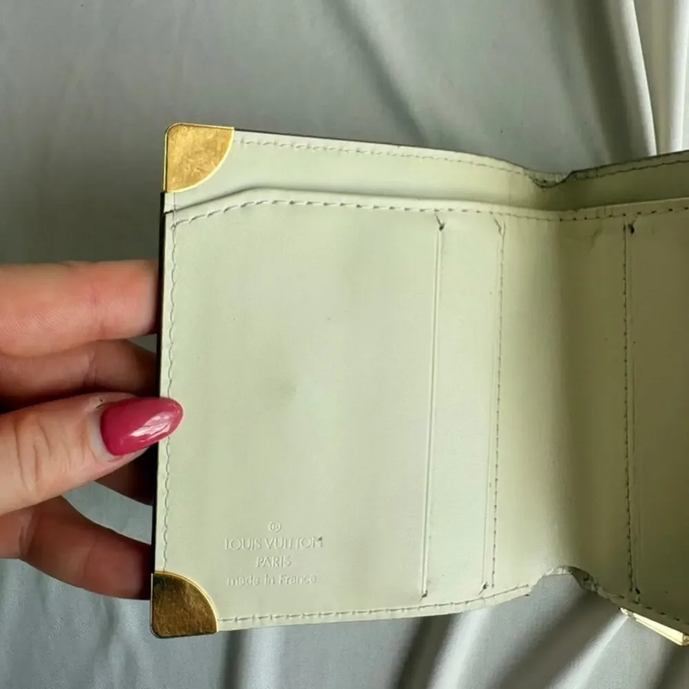 Louis Vuitton Suhali Leather Compact Zippy Wallet - Serial M12057